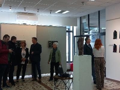 U  Bihaću otvorena izložba umjetničkih radova Halide Emrić