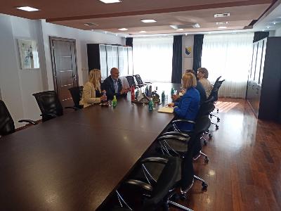 Ambasador Švicarske u BiH Gabriele Derigetti razgovarao sa gradonačelnikom Bihaća Elvedinom Sedićem