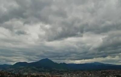 Danas pretežno oblačno vrijeme sa slabom kišom, dnevna temperatura do 23, na jugu do 29 stepeni