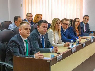 SDA i NES-PDA vodeće u USK, osam političkih subjekata prelazi izborni prag