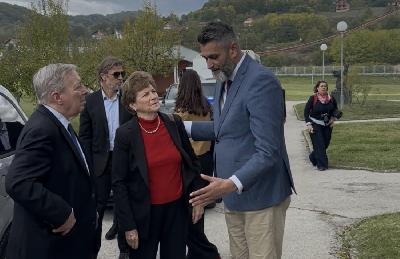 Američka senatorica Cynthia Jeanne Shaheen stigla u Srebrenicu: Odala počast žrtvama genocida